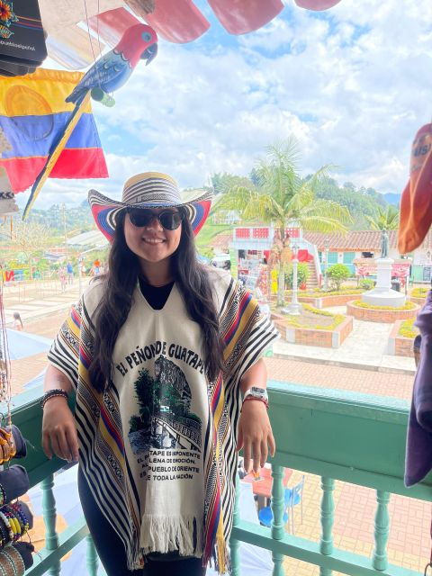 Guatapé Private Tour & Tasting With Local Bilingual Guide - Tour Highlights