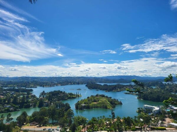 Guatape Town/Lake Tour and El Peñol Rock Hike - Booking and Availability Information