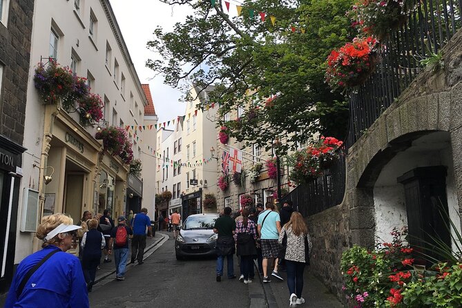Guernsey Tour App Hidden Gems Game and Big Britain Quiz UK - Tour Overview