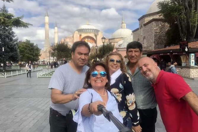 Guide and Private Driver of Tourism in Istanbul - Booking