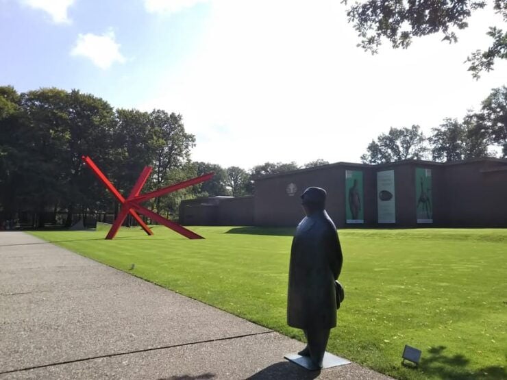 Guide in Japanese Kroller-Müller Museum by Private Car - Good To Know