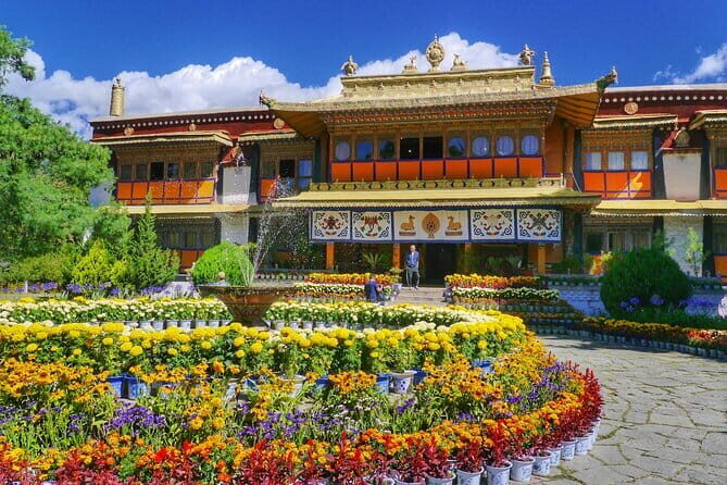 Guided 6 hrs Dharamshala's Tibetan monasteries & Nunnery tour - Exploring Nechung Monastery