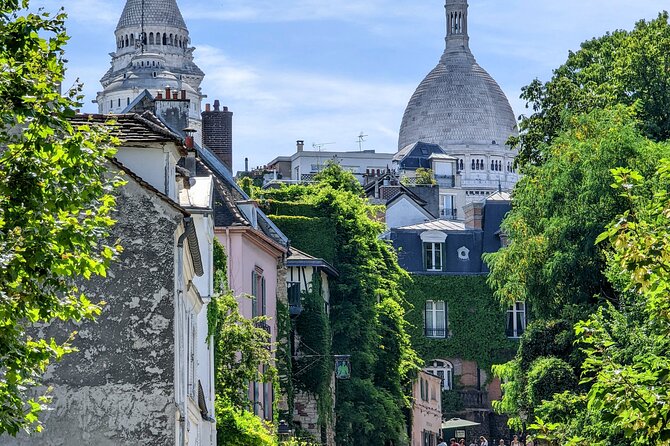 Guided and Private Tour of 3 Hours Through Paris Aboard a Citroën 2cv - Meeting and Pickup