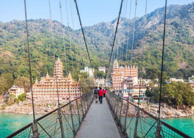 Guided Ashram Tour in Rishikesh With a Local - 2 Hours - The Sum Up