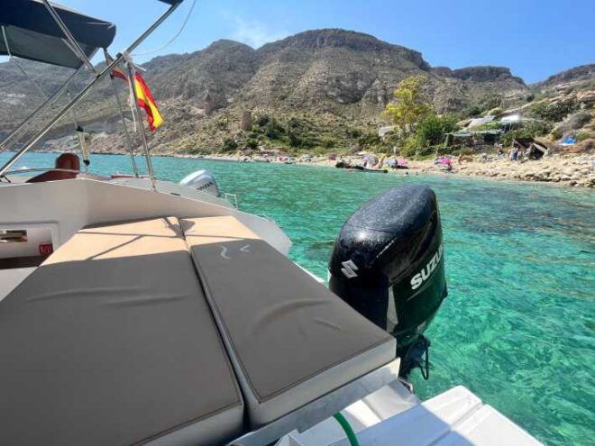 GUIDED BOAT TOUR 3H - Amenities and Equipment