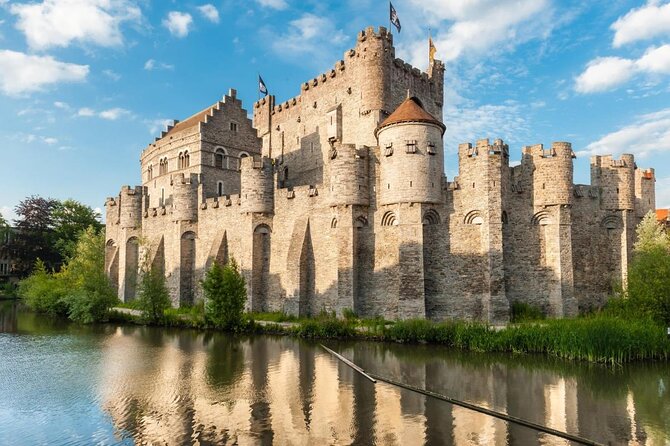 Guided Boat Trip in Medieval Ghent - Multilingual Guided Commentary