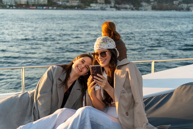 Guided Bosphorus Cruise With Luxury Yacht - Professional Tour Guide