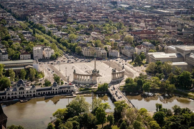 Guided Bus Tour & Danube Sightseeing Cruise in Budapest - A city overview by bus, followed by a river view