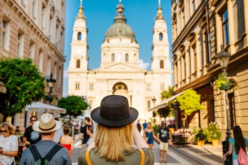 Guided Bus Tour & Danube Sightseeing Cruise in Budapest - One hour on the Danube