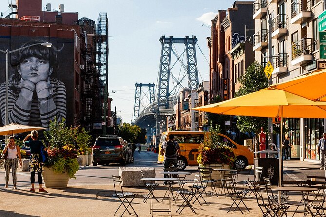Guided Bus Tour of New York City Boroughs - Highlights in Manhattan