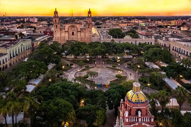 Guided Bus Tour of the City of Mérida - Cultural Highlights and Local Traditions