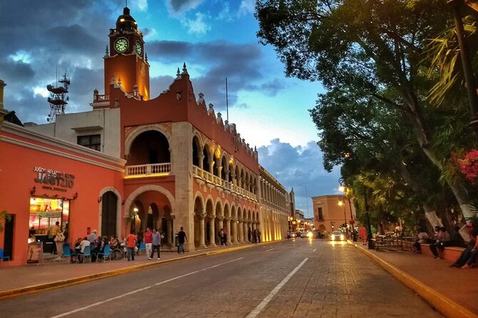 Guided Bus Tour of the City of Mérida - Delightful Gastronomic Experiences