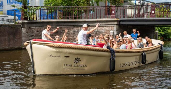 Guided Canal Cruise in Haarlem, See All the Highlights - Learn From Enthusiastic Local Guides