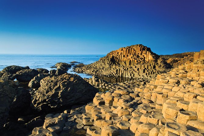 Guided Day Tour: Giants Causeway From Belfast - Itinerary Highlights