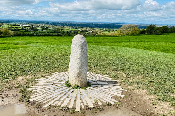 Guided Day Tour of Hill of Tara Trim Castle and Bective Abbey - Expert Guides: Uncover the History and Legends