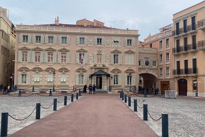 Guided Day Tour of the French Riviera in a Small Group - Tour Guide and Accessibility