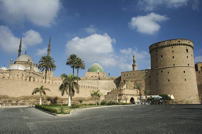 Guided Day Tour to Cairo (Pyramids & Museum) From Sharm El Sheikh - Pickup Details