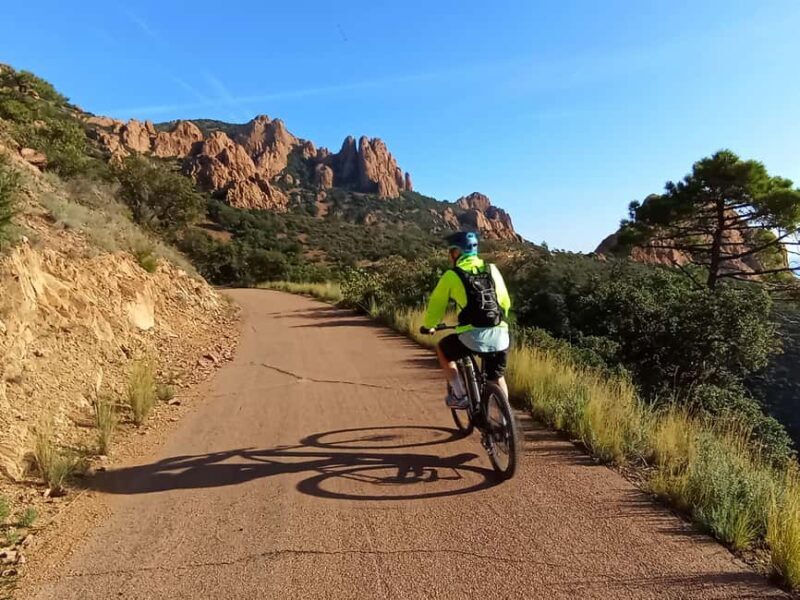 Guided electric mountain bike tour of the Estérel Massif - Practical Details and Considerations