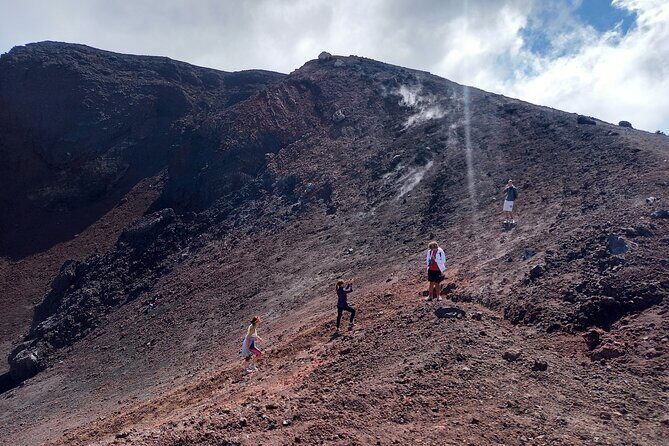Guided Etna Tour in the morning with pick-up from Catania - FAQs
