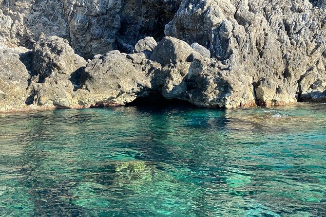 Guided Excursion to Scilla - Boat Features