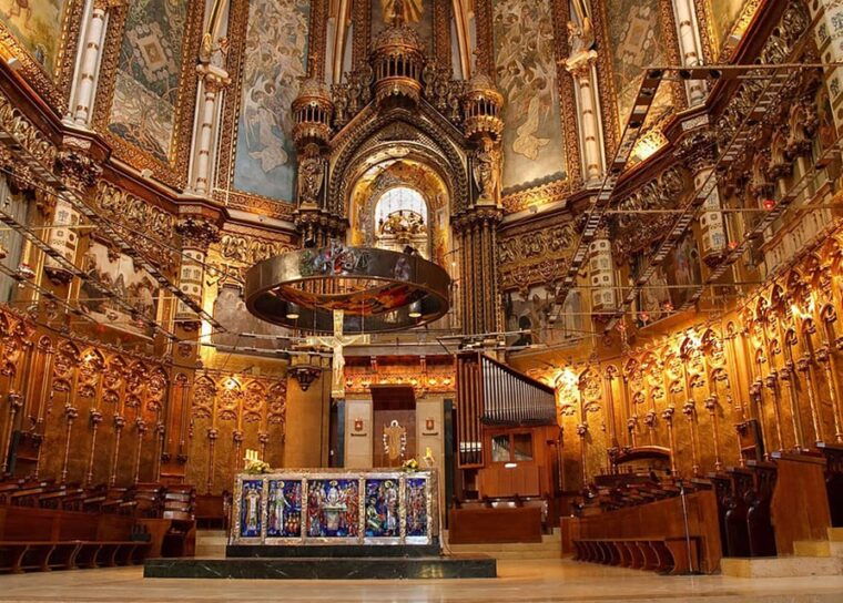 Guided Exploration of the Historic Montserrat Monastery - Journey Experience