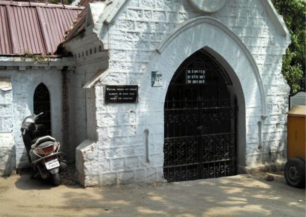 Guided Haunted & Mysterious Walking Tour of Mussoorie - What to Bring and Communication