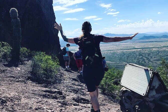 Guided Hike in the Sonoran Desert - Discovering the Sonoran Desert with a Guided Hike