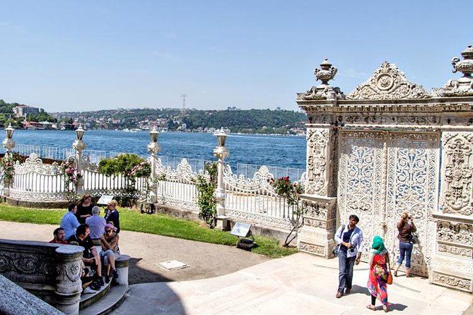 Guided Istanbul Tour: Bosphorus Cruise With Dolmabahce Palace Ticket - Traveler Photos and Reviews