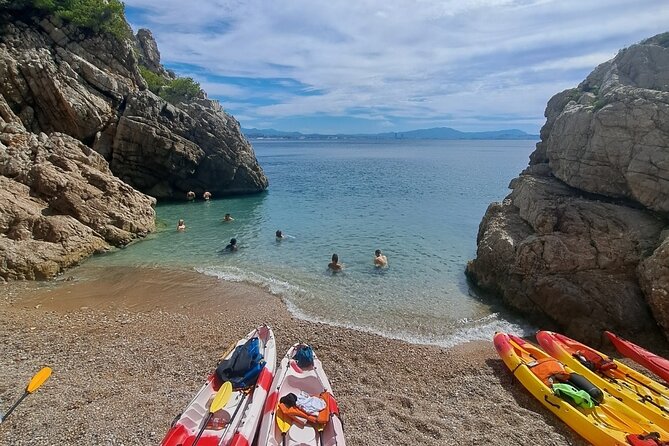 Guided Kayak Excursion in Creeks - Tour Highlights