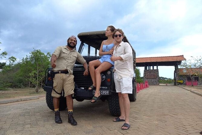 Guided Leopard Safari in Yala National Park in a Land Rover Defender - Meeting and Pickup