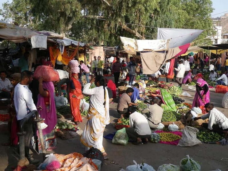 Guided Morning E-Rickshaw Ride with Food Tasting - Good To Know