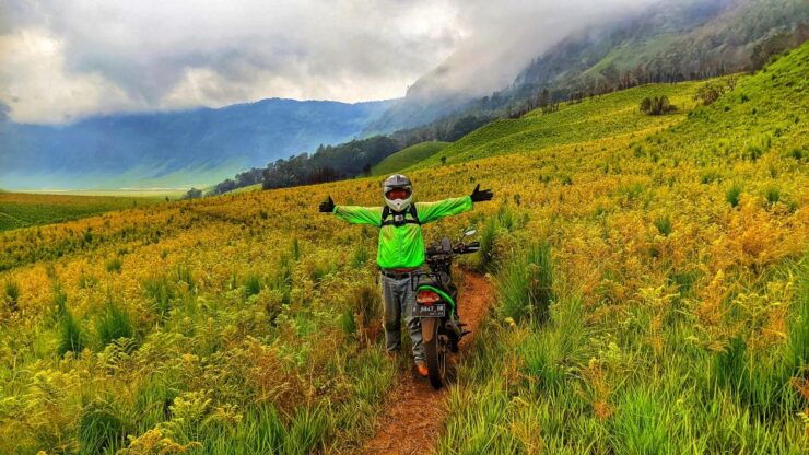 Guided Motor Trail Bromo Adventure Tour From Malang - Tour Highlights and Activities
