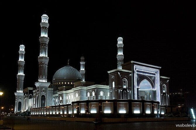 Guided Night Time Tour of Astana in a Private Car - Good To Know