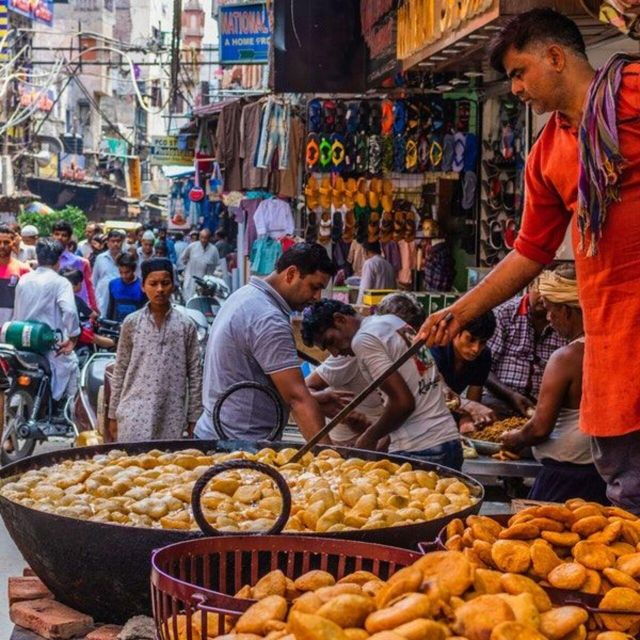 Guided Old & New Delhi Tour With Traditional Food Taste - Landmarks and Attractions