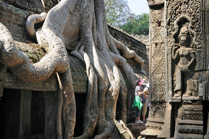 Guided Private A/C Vehicle Tour to Angkor Wat and Small Circle With Two Extras - Pricing Information