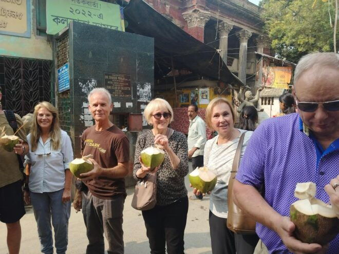 Guided Private Tour of City of Joy -Kolkata - Exclusions of the Tour