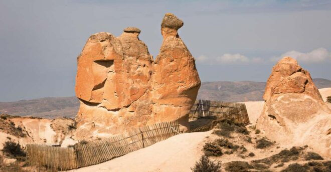Guided Red Tour With Lunch & Entrance Fees - Key Attractions