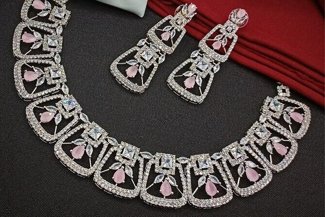 Guided Shopping Tour In Mumbai - Authentic Experiences That Draw Raving Reviews