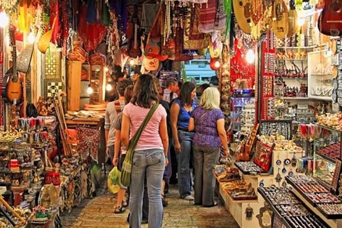 Guided Shopping Tour Old Delhi & New Delhi - Location and Duration