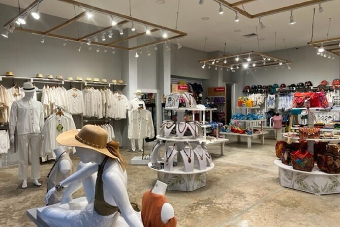 Guided Shopping Tour to Bella Mare Store (Cigars, Chocolate, Rum and Souvenirs) - Who Will Love This Tour?