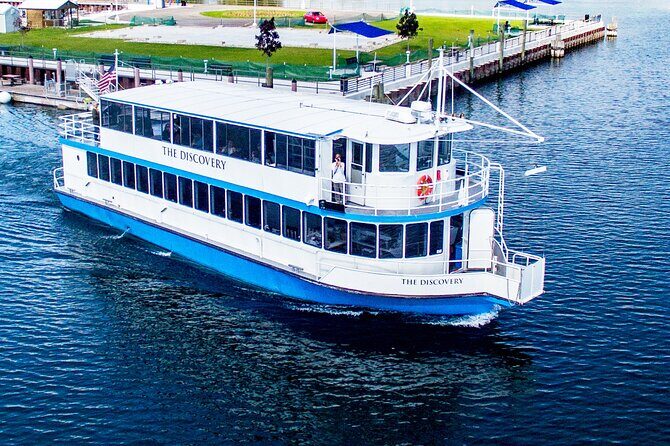 Guided Sightseeing Cruise on West Grand Traverse Bay - The Experience: What You Can Expect