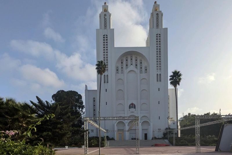 Guided Sightseeing Tour in Casablanca - Royal Palace: see what the stop includes