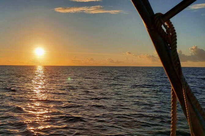 Guided sunset cruise on Raiatea Lagoon - What to Expect from the Raiatea Sunset Cruise