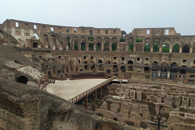 Guided Tour Between the Colosseum and Ancient Rome With a Guarantee of Max 6 Pax - Lowest Price Guarantee