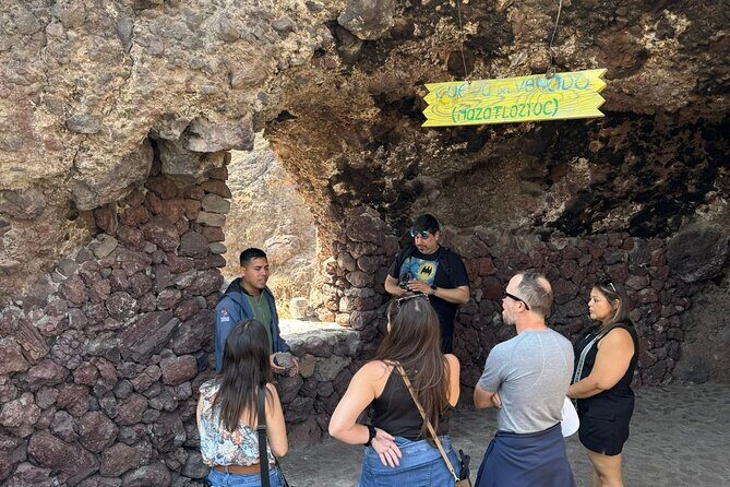 Guided tour EN Teotihuacan - Breakfast EN cave-round transport - FAQs