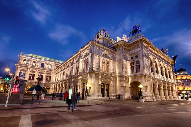 Guided Tour in a MUSEUM (Tickets Incl.) Vienna in CHRISTMAS - Directions