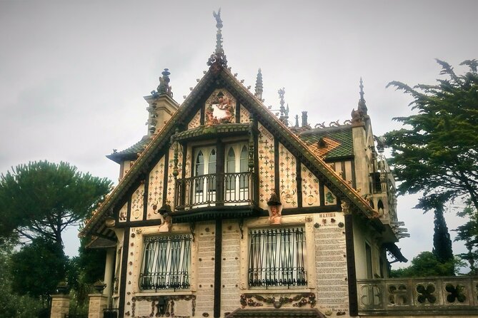 Guided Tour in an Old Convertible Car on the Côte De Nacre - The Sum Up