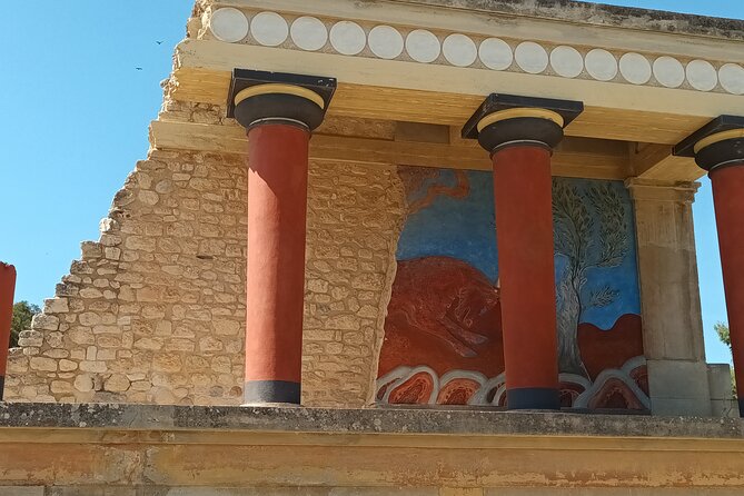 Guided Tour in Knossos Palace - Pricing and Booking Information