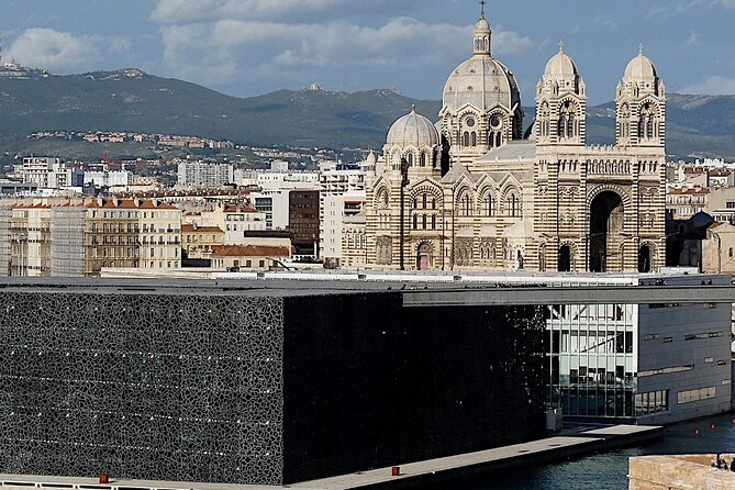 Guided Tour in Marseille: Vieux Port & Old City - Inclusions