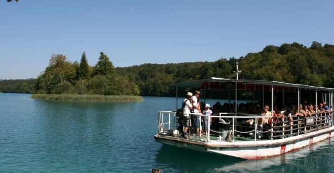 Guided Tour in National Park Plitvice Lakes With Boat Ride - Meeting Location